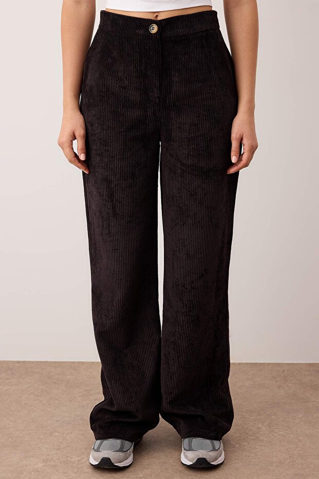 Siyah Kadife Geniş Paça Pantolon TWOAW26PL00071 - 3
