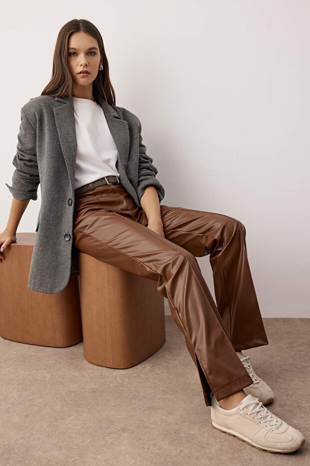 Kahverengi Suni Deri Flare Bootcut Pantolon TWOAW26PL00082 - 1