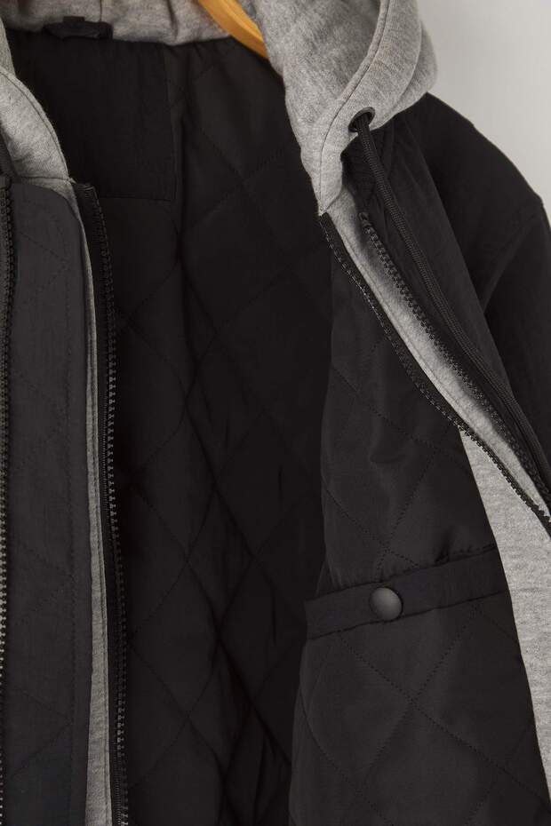 Siyah Regular Fit Örme Kapüşonlu Unisex Kışlık Mont TMNAW26MO00015 - 10