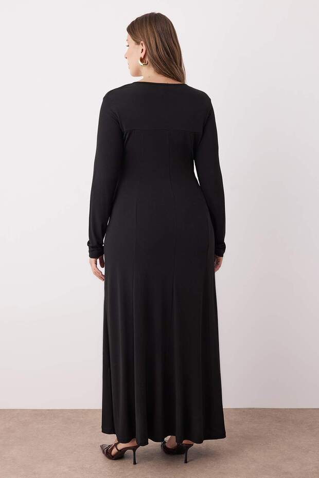 Siyah V Yaka Skater/Belden Açılan Esnek Maxi Örme Elbise TBBAW26AH00017 - 4
