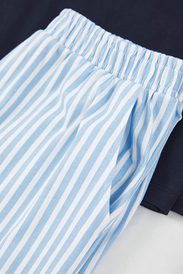 Lacivert Regular Kesim Nakışlı Altı Çizgili Örme Pijama Takımı TMNAW26PT00056 - 2