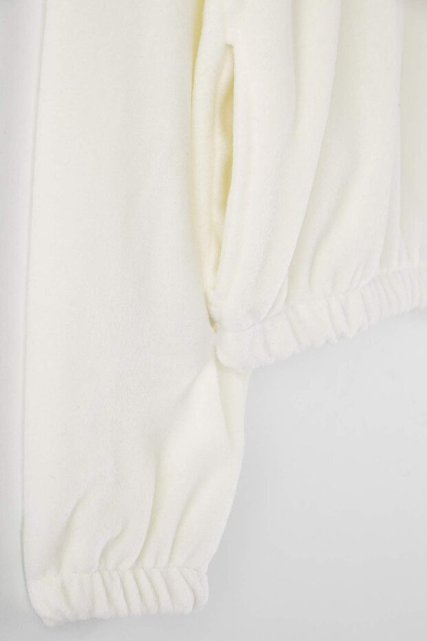 Ekru Polar Fermuarlı Oversize/Geniş Kalıp Kalın Örme Sweatshirt TWOAW26SW00057 - 7