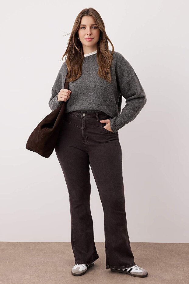 Kahverengi Yüksek Bel Comfort Dikiş Detaylı İspanyol Paça Flare Fit Jeans TBBSS24CJ00003 - 1