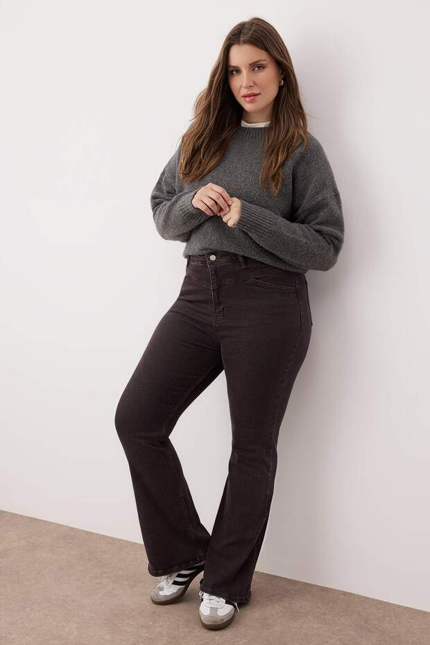 Kahverengi Yüksek Bel Comfort Dikiş Detaylı İspanyol Paça Flare Fit Jeans TBBSS24CJ00003 - 2