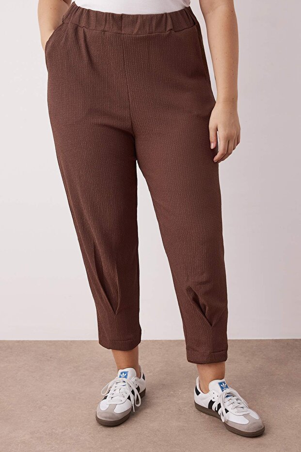 Kahverengi Havuç Fit Beli Lastikli Örme Büyük Beden Pantolon TBBSS23AR00002 - 3