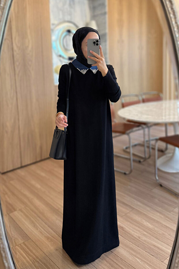 Yakası Taşlı Uzun Merserize Elbise - Siyah - 4