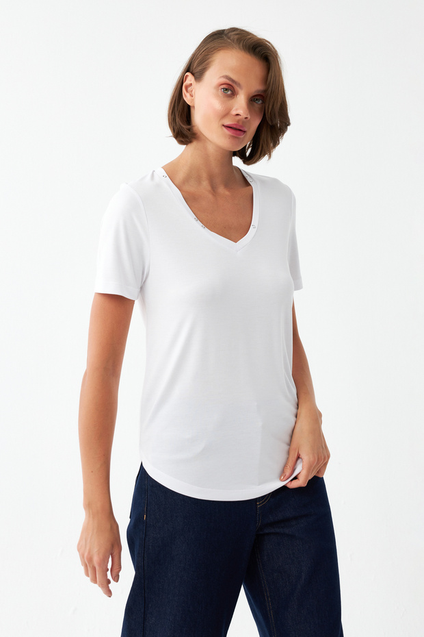 V Yaka Basic Tişört - 1