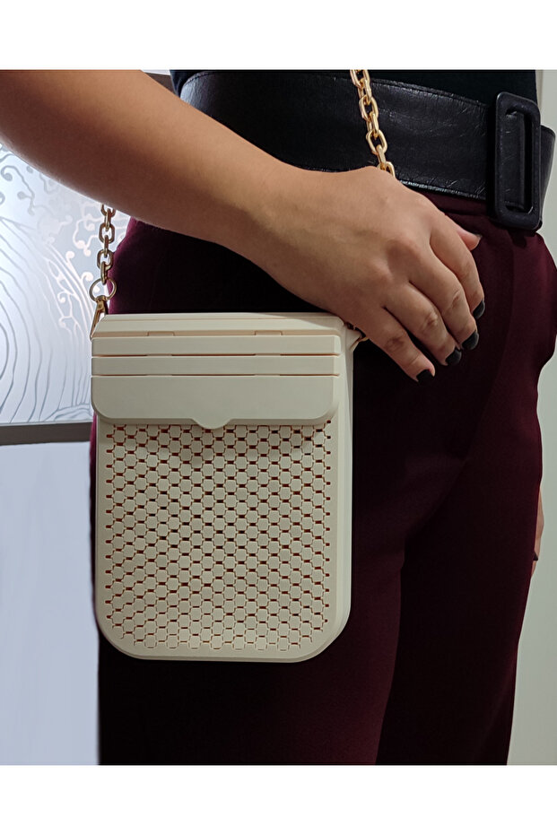 3D Printing Pla Women's Handbag – Modern and Stylish Design with Gold Color Chain Strap