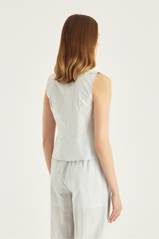 بلوزة مخططة مزدوجة الصدر - 4