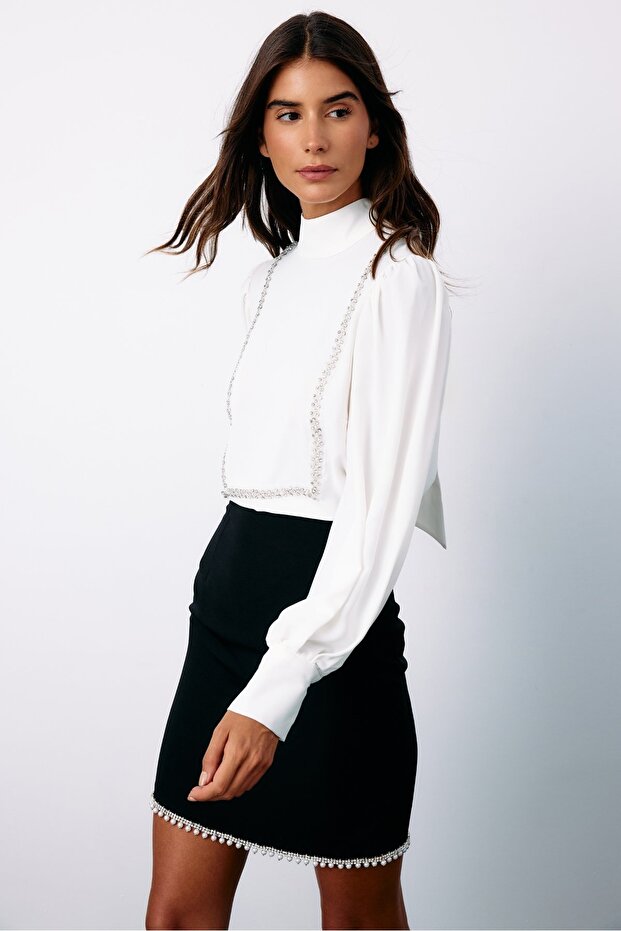 Önü Taş Detaylı Bluz - Ekru - 2