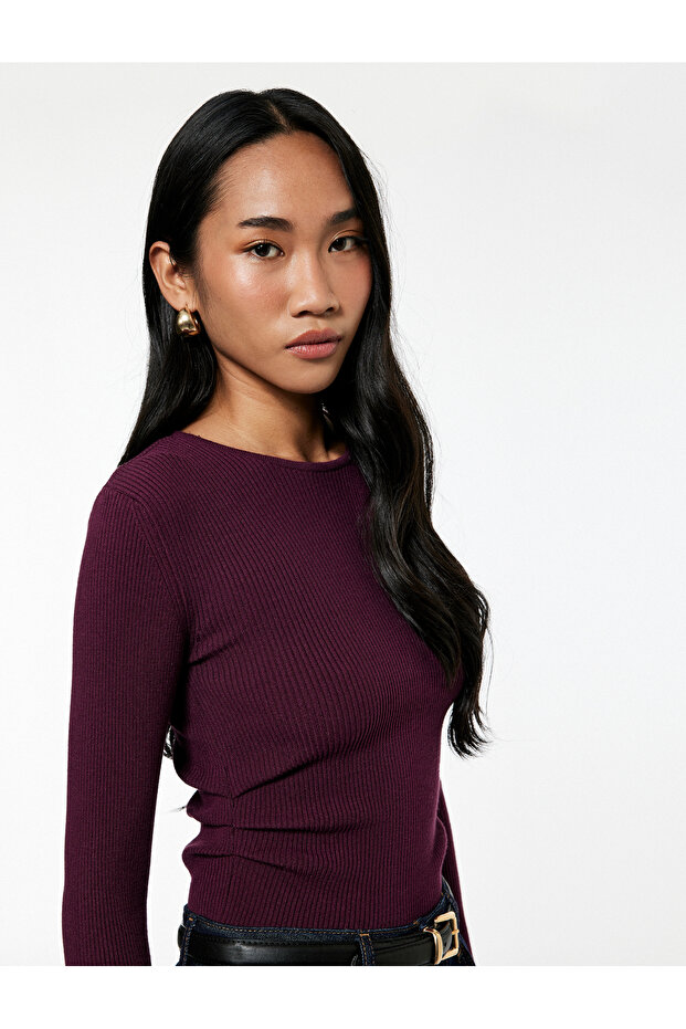 Langärmliger Basic-Strickpullover mit Rundhalsausschnitt - 2