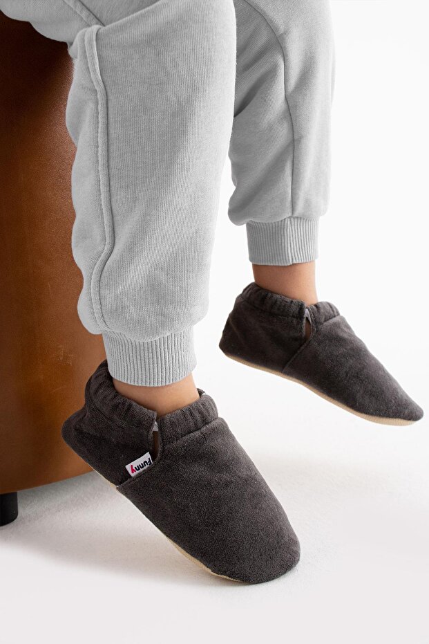 Velvet Booties Comfortable to Wear Flexible Sole Organic Air-Letting Surface Ergonomic