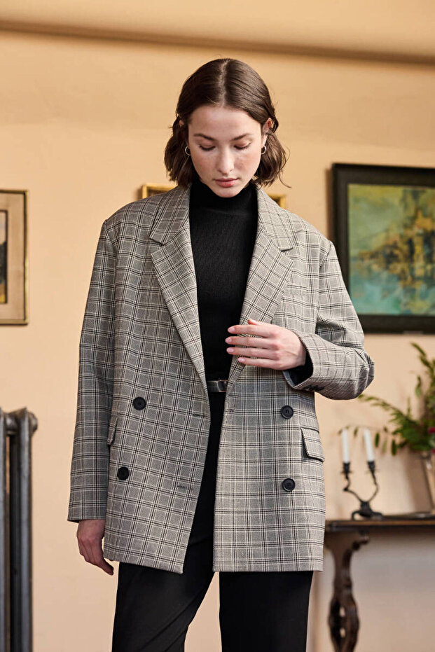 Blazer with Pacquered Pattern - 5