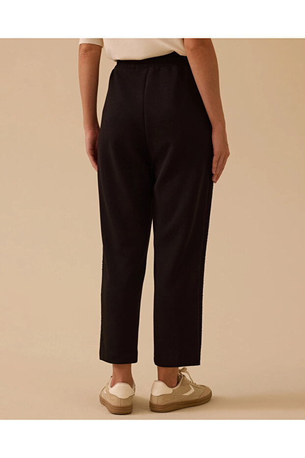 بنطلون مزين بنمط أربطة - 3