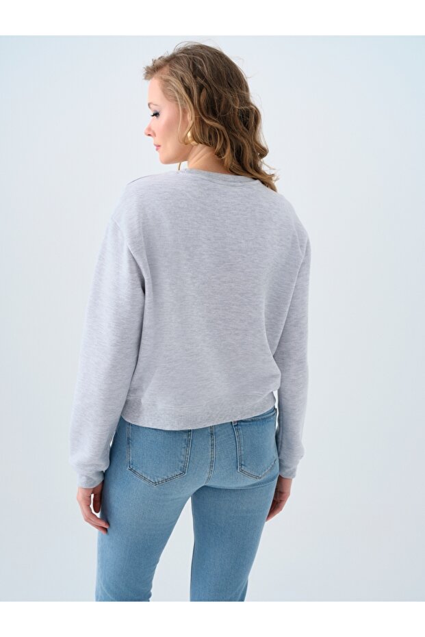 Regular Fit Kadın Sweatshirt - 3