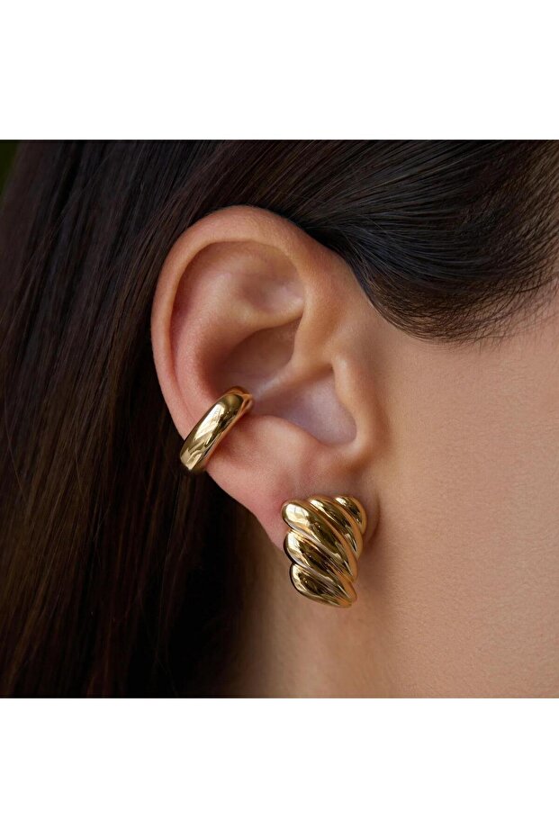 Gold Croissant Earrings