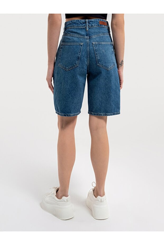 Regular Fit Kadın Şort - 3