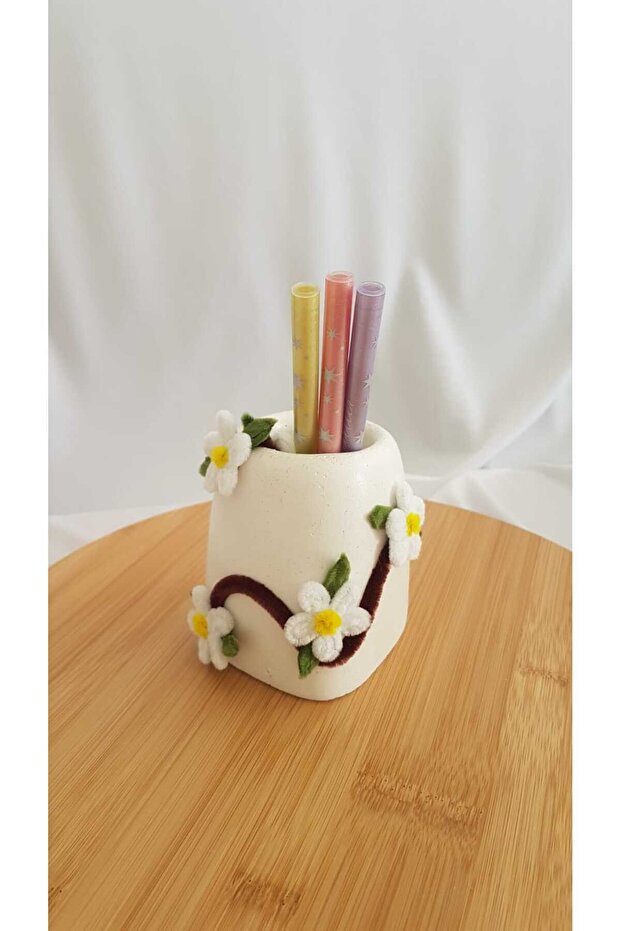 Pen Holder – Handmade Design