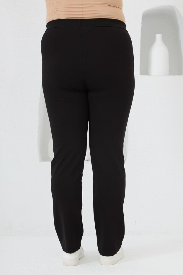 Plus Size Sweatpants Black - 4