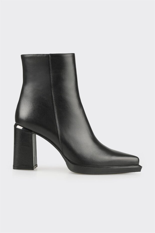 Siyah Deri Kadın Topuklu Bot - 1