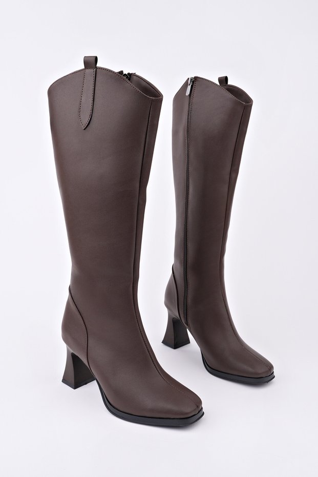 Astoria Blunt Toe Side Zipper Heeled Women's Boots