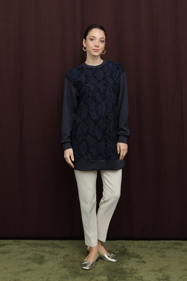 Women's Front Part with Lace Detail, Stylish Looking High-End Tunic