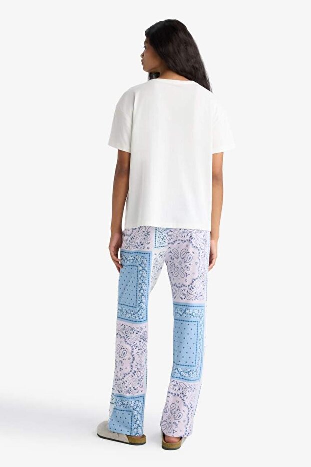 Pijama Takımı Regular Fit Kısa Kollu Üst Desenli Uzun Alt-Fall in Love (25 AU) - 8