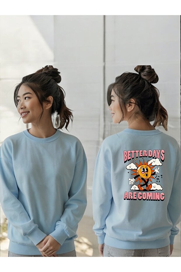سويت شيرت للجنسين بأكمام طويلة مطبوع عليه Better Days Coming وياقة على شكل دراجة
