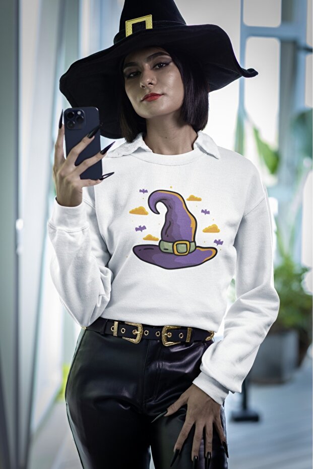 سترة رياضية بياقة دائرية مطبوعة بألوان متعددة من WIZARD HAT
