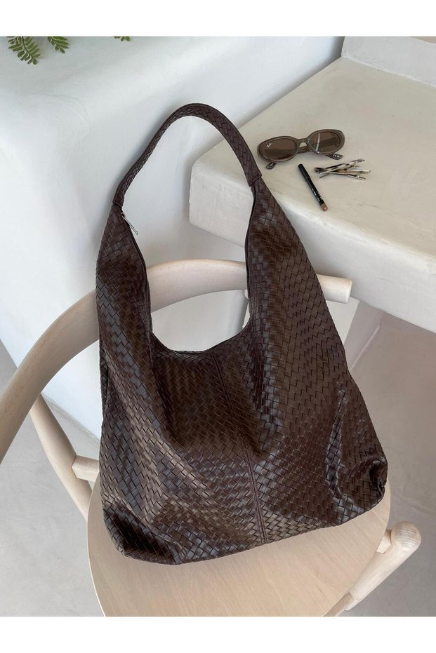 New School Knitted Detailed Shoulder Bag