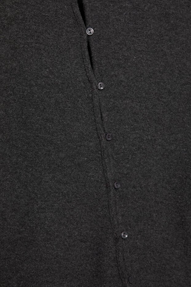 Soft touch düğmeli tişört - 6