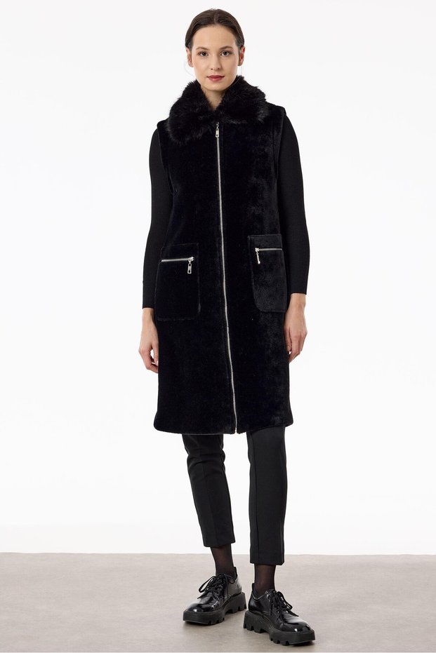 Vest with Pockets and Front Zipper Black