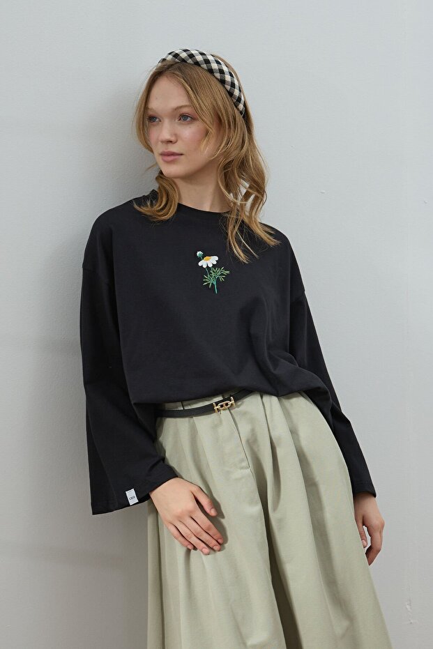 Body negru brodat - 1