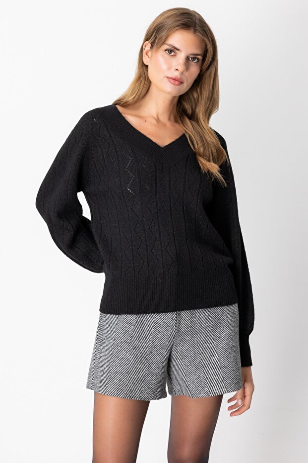 Sim Detaylı V Yaka Kazak - 1