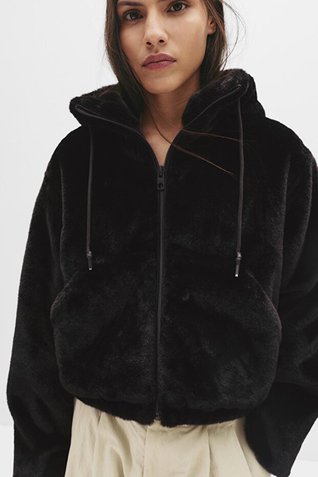 Kapüşonlu suni kürk ceket - 4
