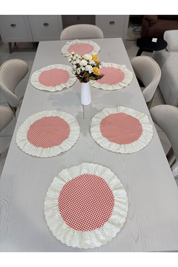 100% Cotton Duck Linen Frilly Vintage American Tablecloth (6 Pieces)