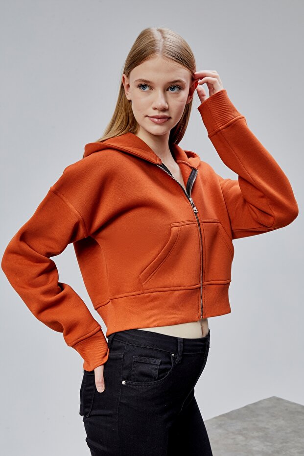 Kadın Kapşonlu Turuncu Basic Crop Sweatshirt - 2