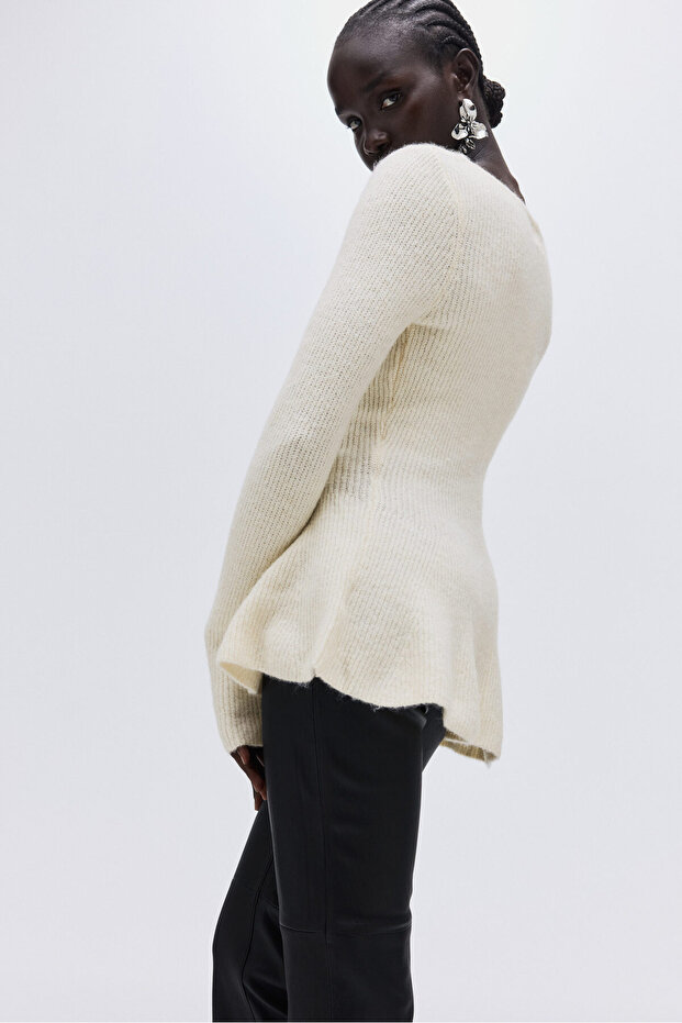 Lastik Örgülü ve Peplumlu Üst - 4