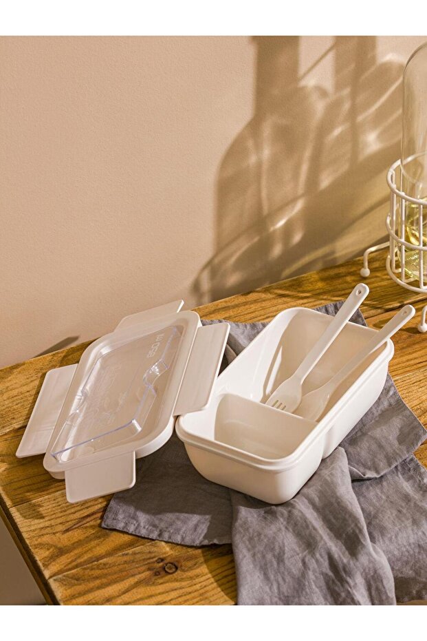 Food Storage Container with Locking Lid and Fork and Spoon (W5) - 2