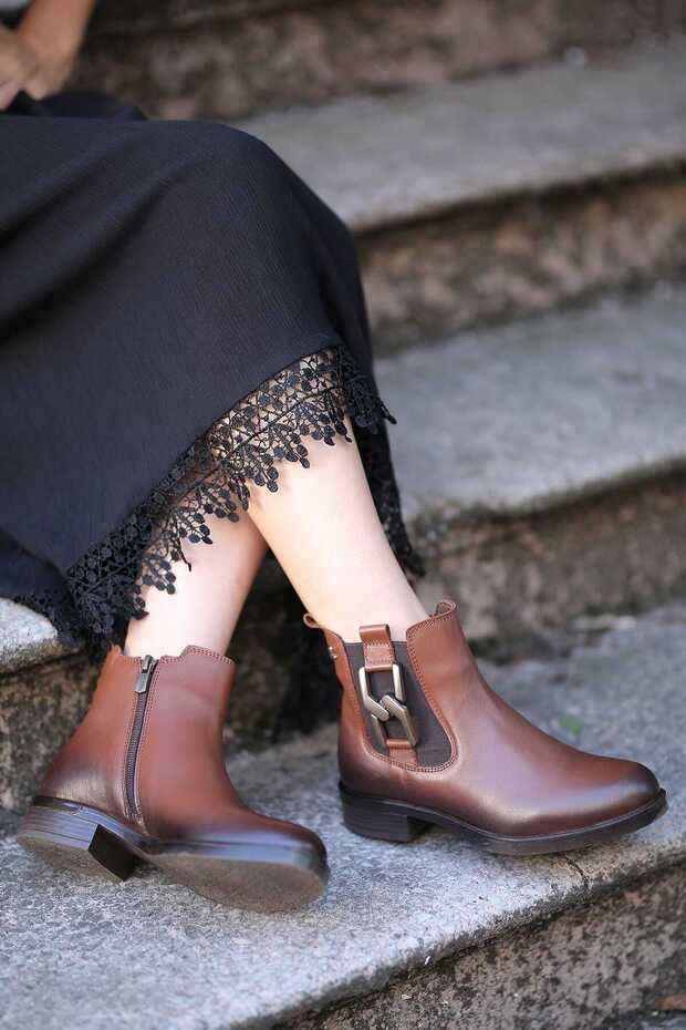 3203 Genuine Leather Low Heel Women's Boots with Rubber and Buckle Detail