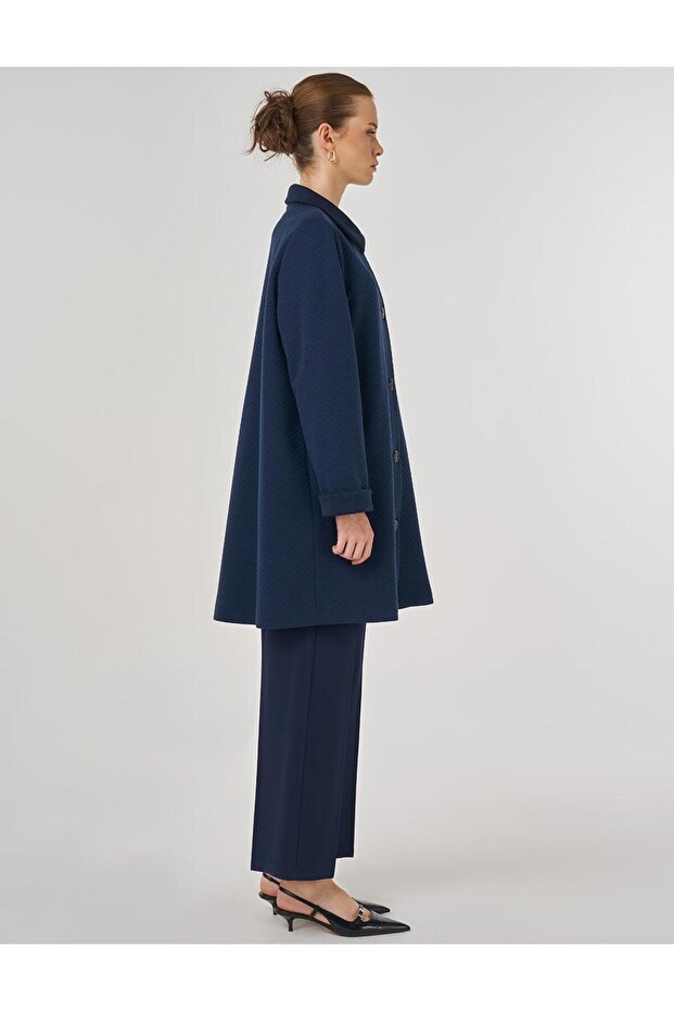 سترة بنمط منقوش باللون الأزرق الداكن - 6