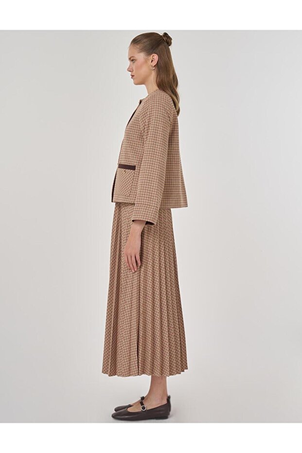 Plaid Pattern Jacket Tile - 4