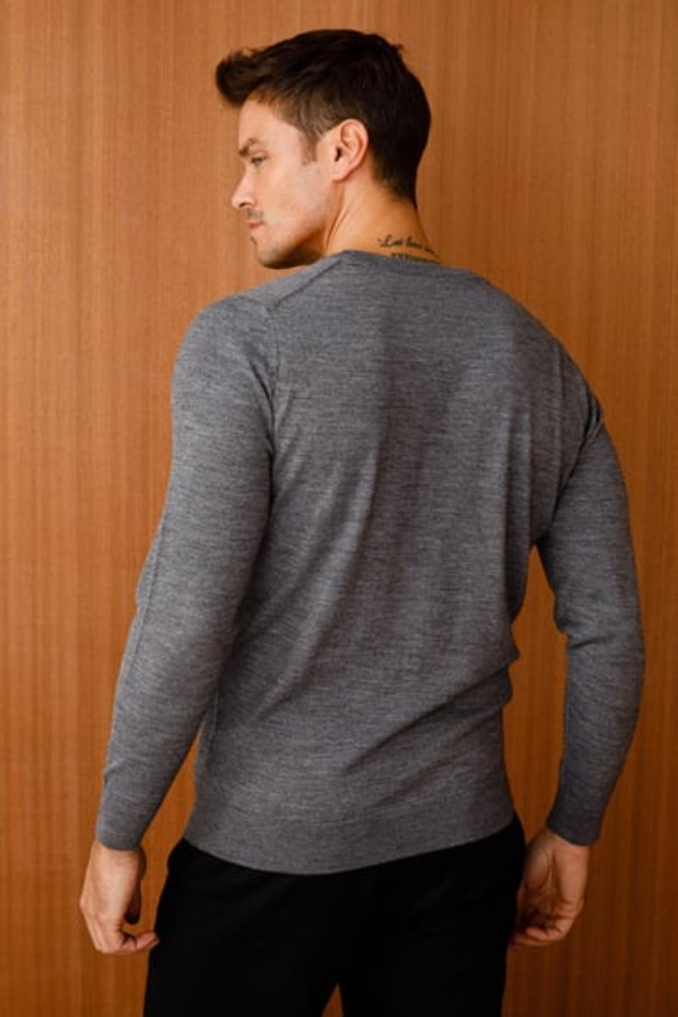 سترة تريكو رفيعة بياقة دائرية للرجال - 3