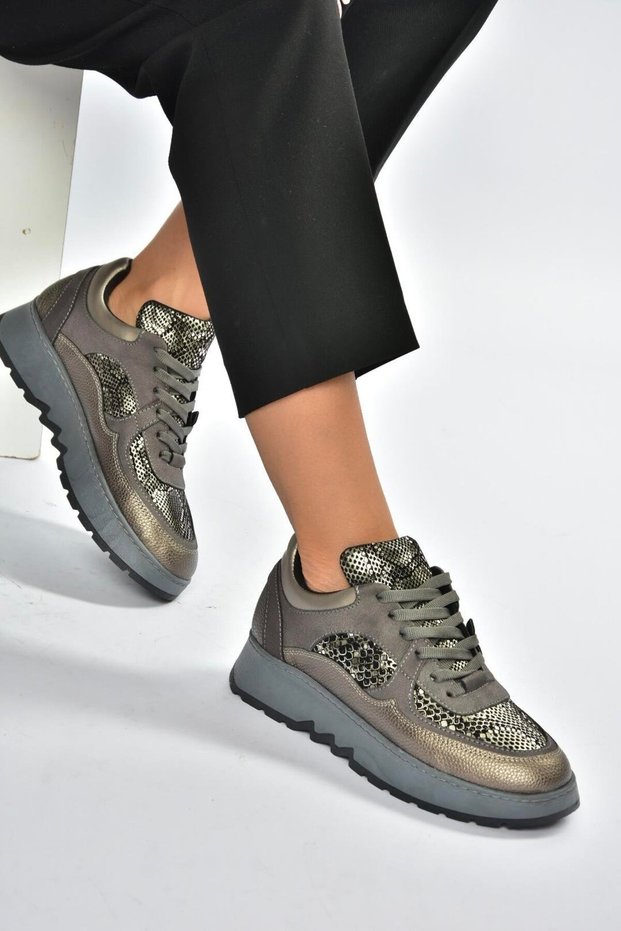 V820720309 Gray Thick Sole Sports Shoes Sneakers