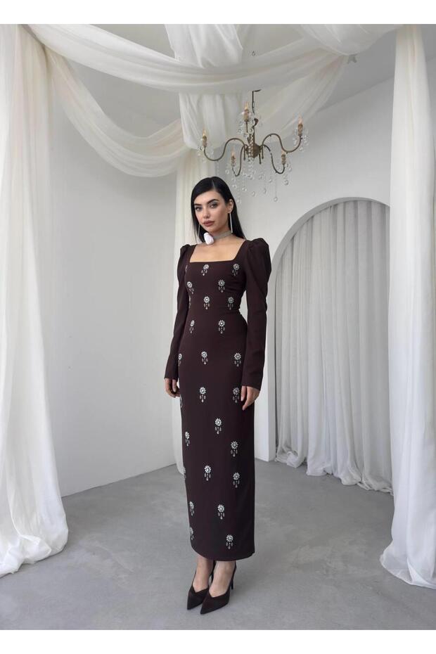 Pera Taş Detaylı Elbise - 3