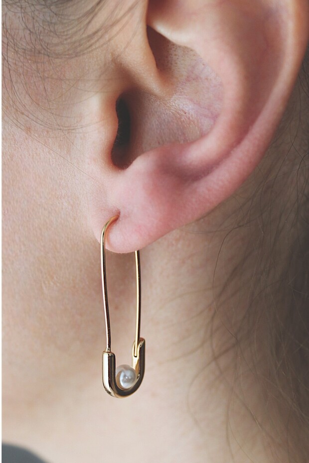 Vip Steel Pearl Safety Pin Model Earrings