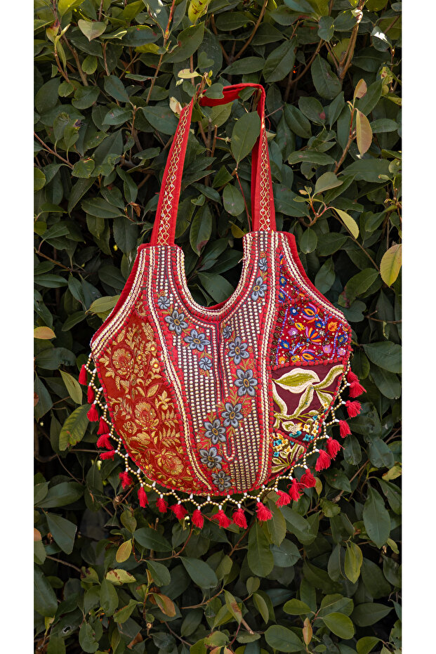 Hint İşlemeli Çantalar - 1