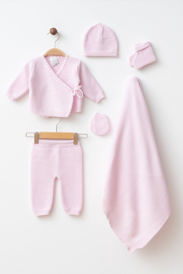Baby Knitwear 6-Piece Newborn Hospital Discharge Set with Blanket Yk63325
