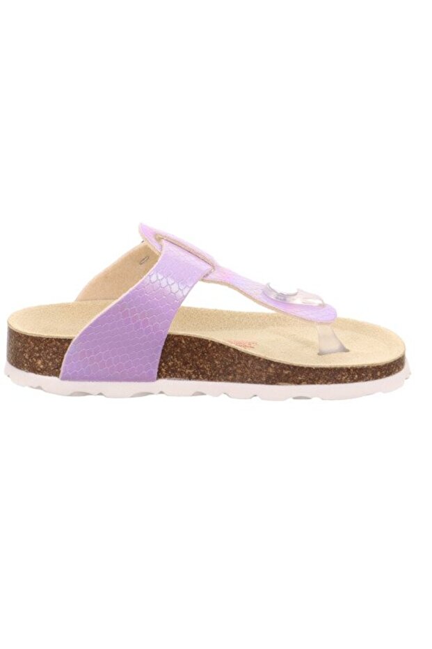 Child's shoes