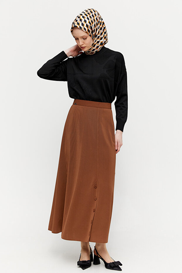 Süs Düğmeli Evaze Etek - 3